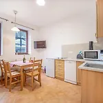 Nova Hajovna Pensionat 3*
