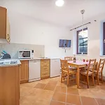 Nova Hajovna 3*